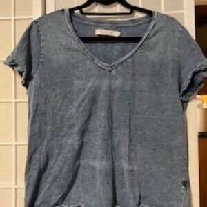 NWOT Billy T Distressed Ombre Denim Short Sleeve Tee Size Large